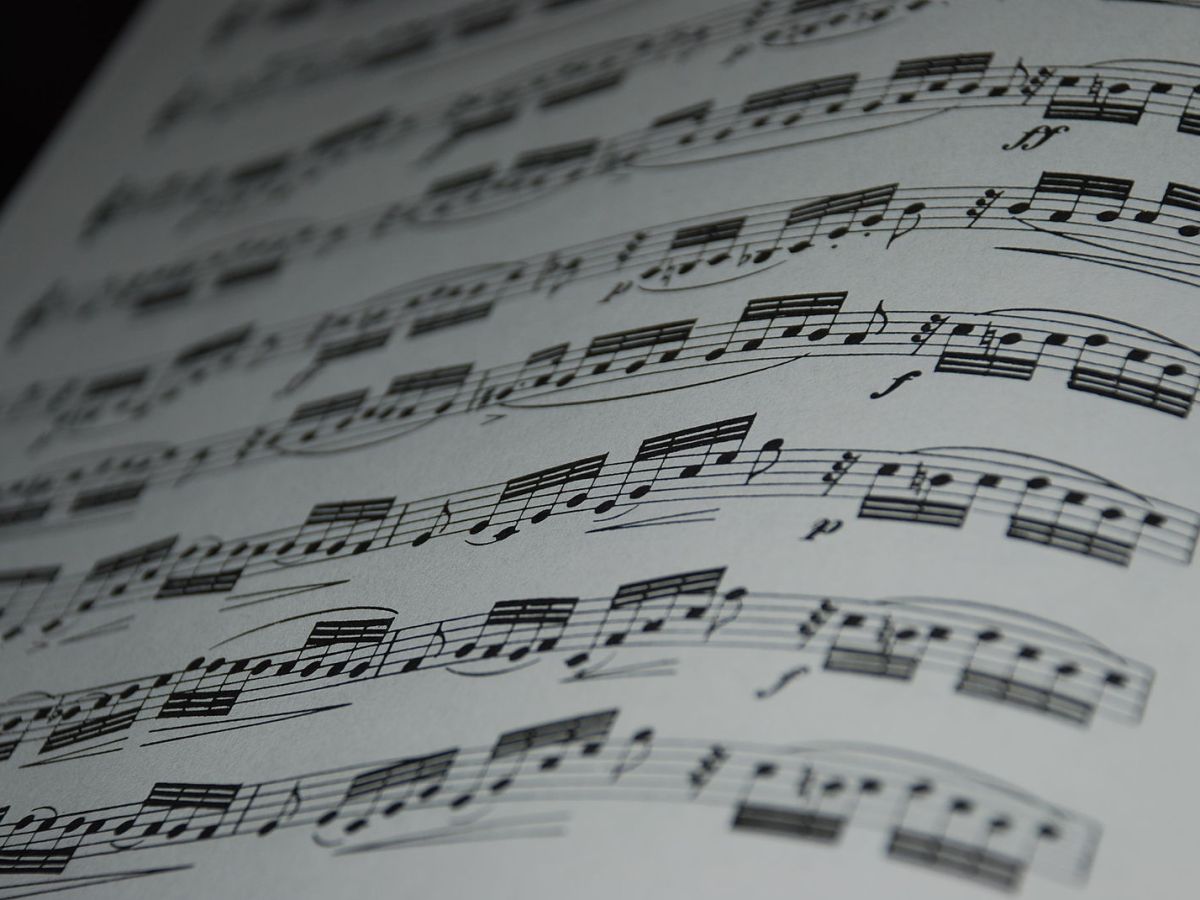 Reviving the Past: Unravelling the Magnetic Pull of Historically Informed Performance in the 20th&nbsp;Century